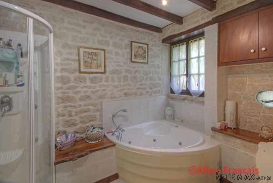 Fontivillié (79) - Detached property with heated pool set in.. - 10
