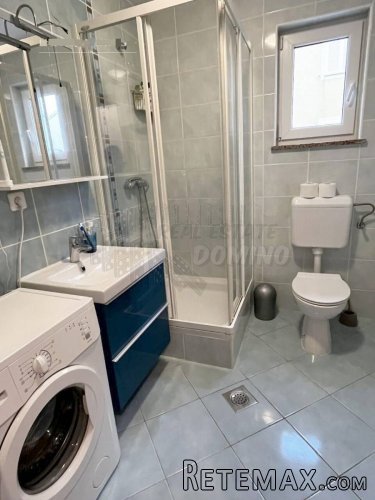 Apartman s prekrasnom okućnicom i pogledom! Uvala Soline! - 11