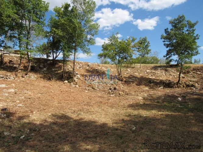 Buzet - građevinsko zemljište - 11