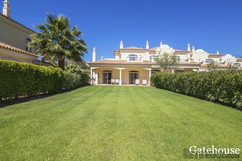 2 Beds Townhouse For Sale In Vale dos..