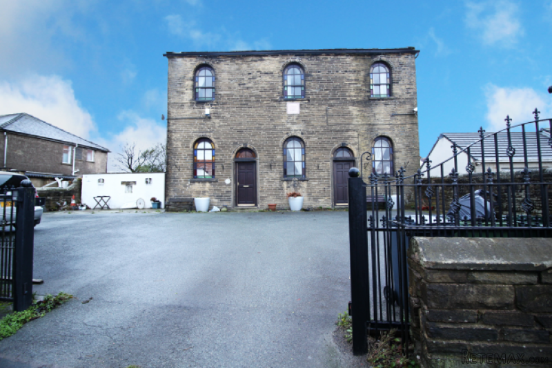 6 bedroom, Detached House house for sale