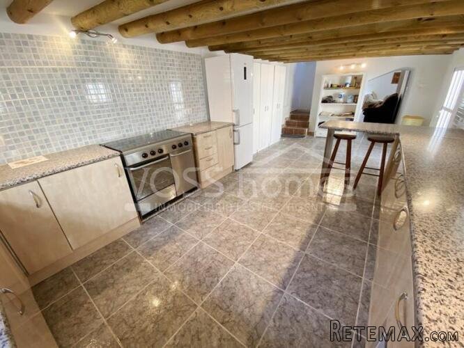 NEW & EXCLUSIVE TO VOSS HOMES - A Large bed & breakfast.. - 13