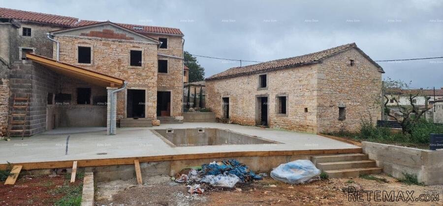 Prodaje se kuća u renovaciji – Žminj