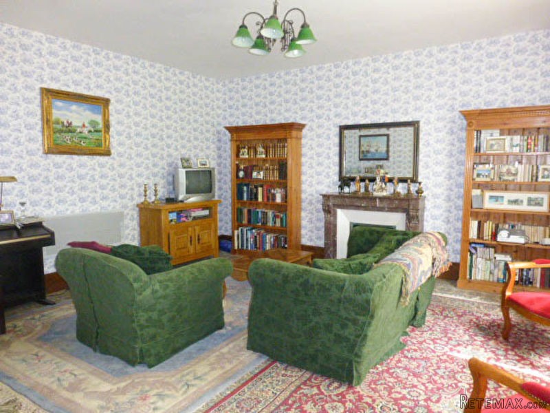 Stunning Country Maison De Maitre Set.. - 2