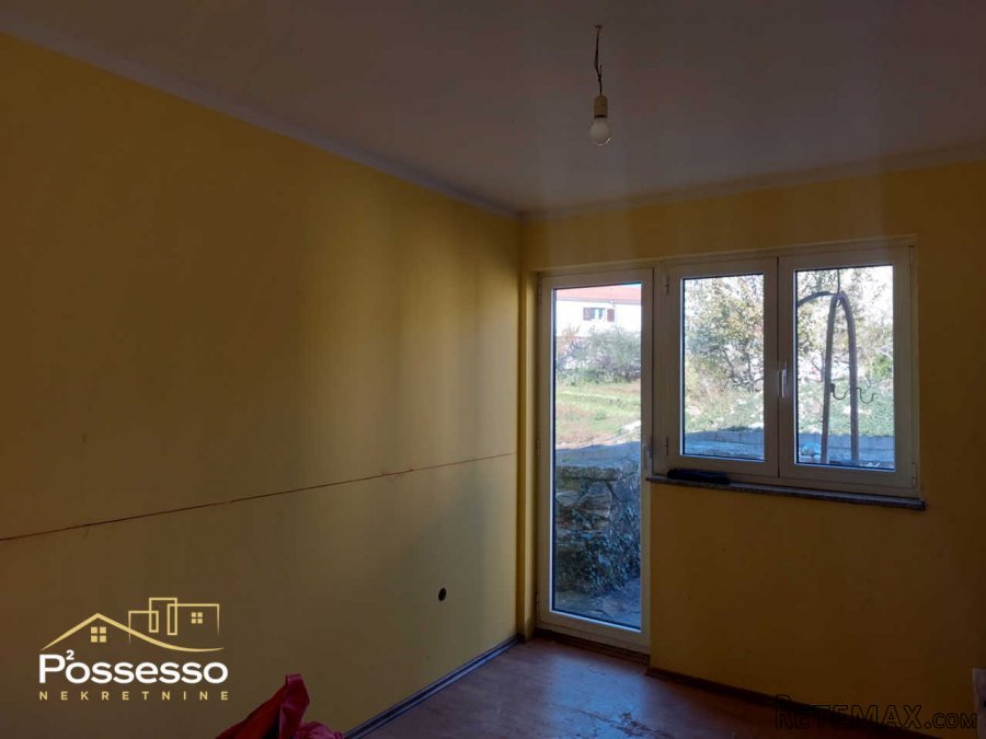 Svetvinčenat - 2 kuće s garažom i konobom - 19