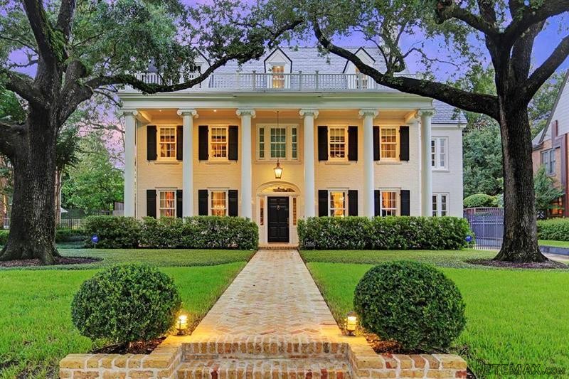 5 bedroom House For Sale: 2954 Chevy..