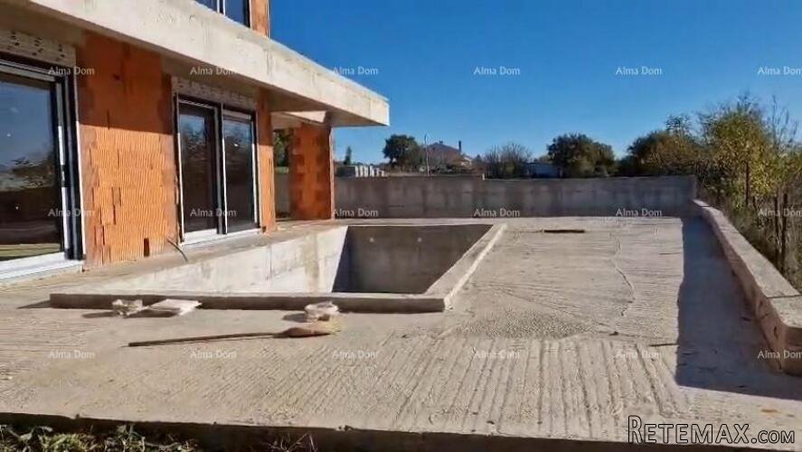 Kanfanar, moderna kuća u Roh-bau fazi