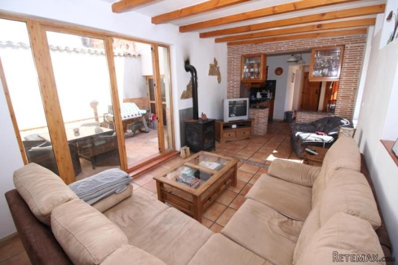 *Impressive 3 bed 2 bath house set in.. - 2