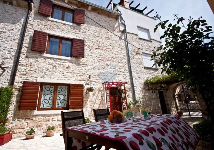 Prekrasna kuća u srcu Peroja