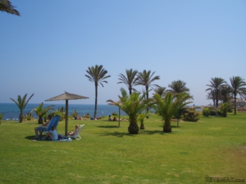 RS204, Beachside apartments - 2