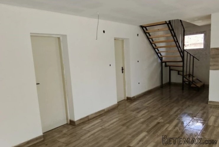 Prodajem kuću u Bačkom Petrovom Selu - 7