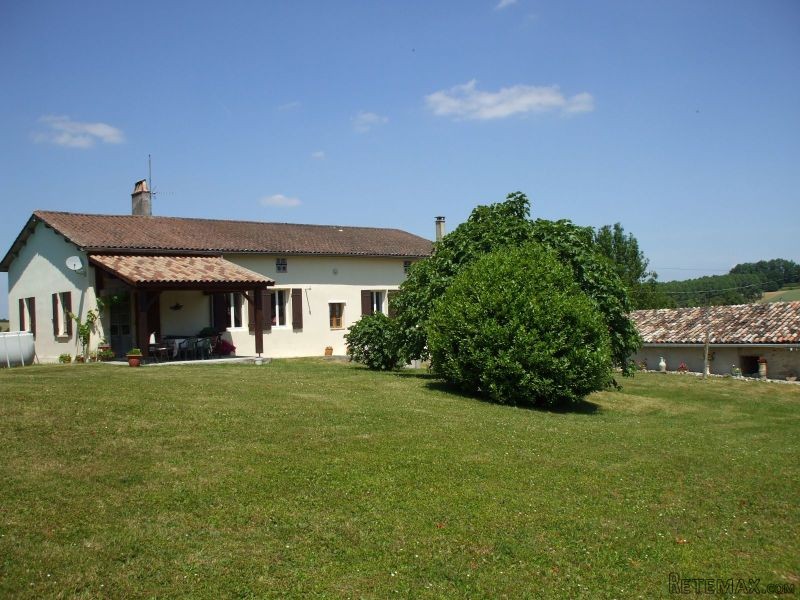 Situated In Beautiful French Lot Et..