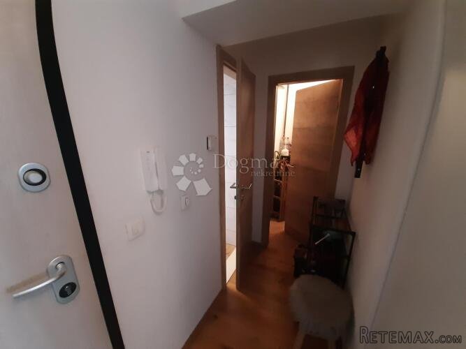 Idealan obiteljski stan s 2 lođe, parking, mir i zelenilo - 3