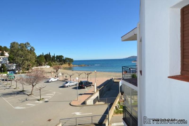 LLANcA: Nice studio on the beach