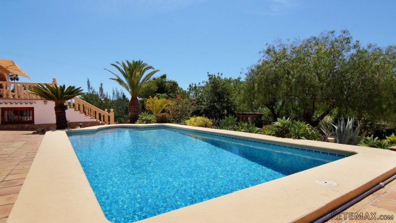 Beautiful 5 Bedroom 4 Bathroom Villa.. - 2