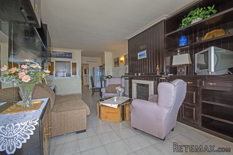 Fantastic seafront property in Puerto de Alcudia. 5-Storey.. - 5