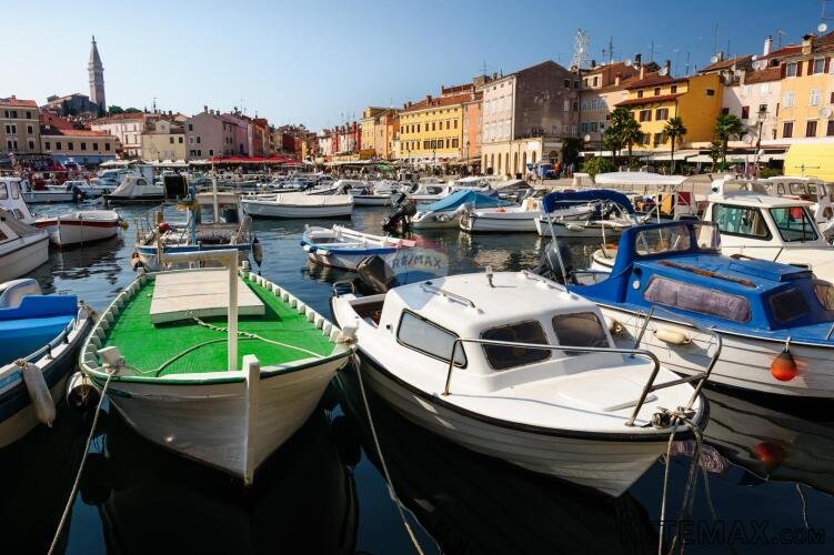 Istra, Rovinj, uhodani hotel na 400m od plaže