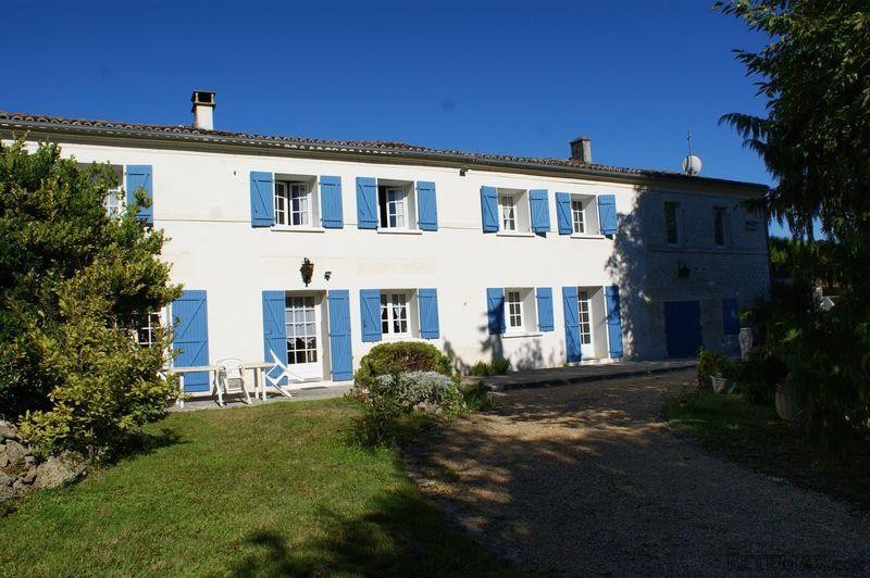 4 Bedroom Country House For Sale