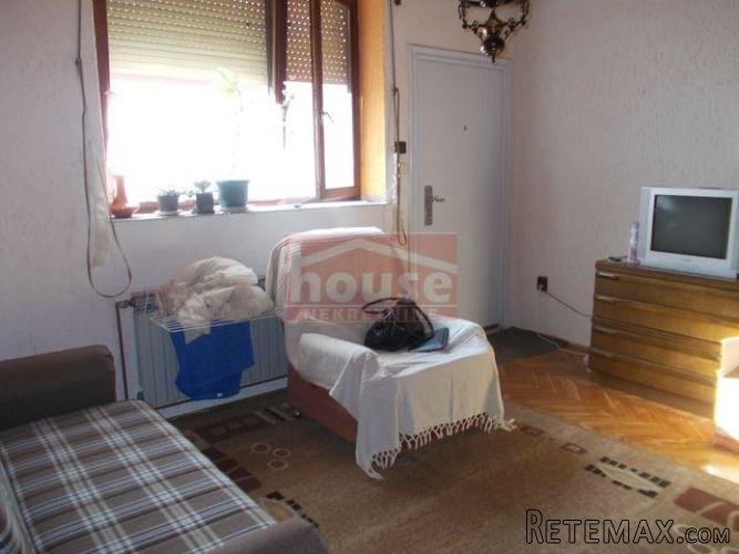 Agencijska oznaka 9106057.Namestena garsonjera,200eura sa.. - 2