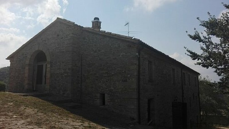 2 Beautiful Large Stone Properties With.. - 2