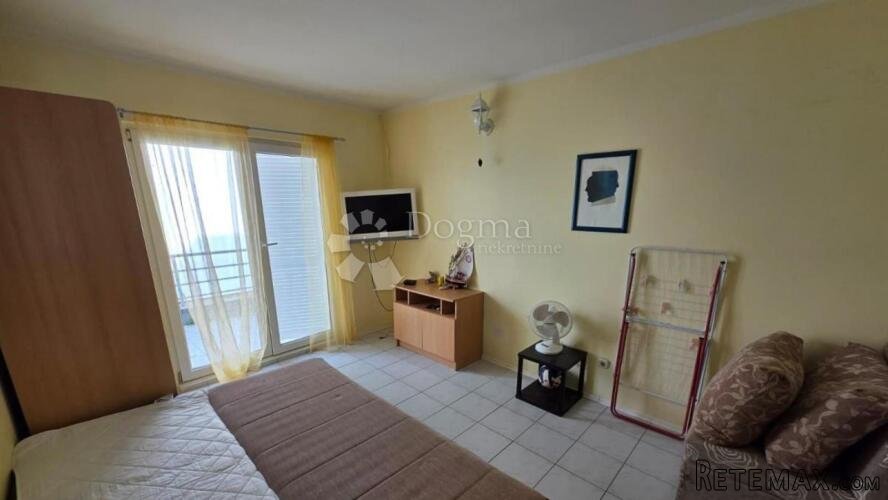 Apartman 200 m od mora na otoku Šolti – odlična investicija - 3