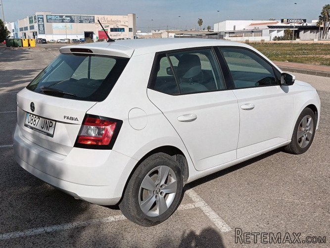 Skoda Fabia 1.0 - 4