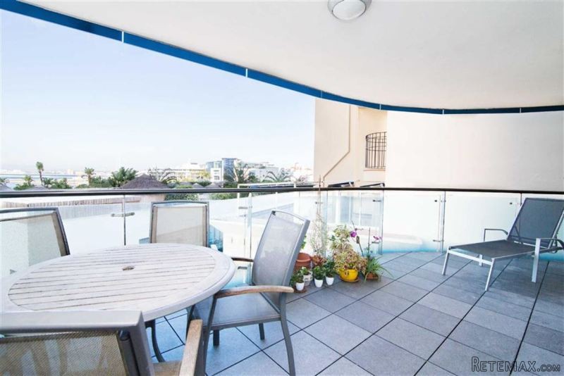 2 bed apartment in Ocean Village - 2