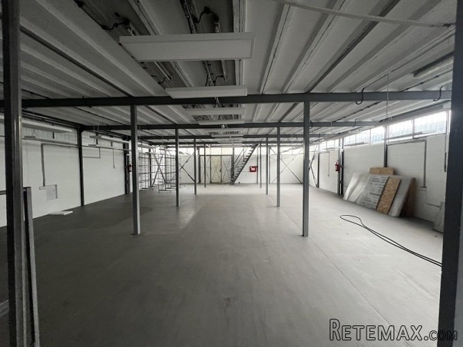 Izdajem halu sa kancelarijama od 770m2 u Rakovici - 5