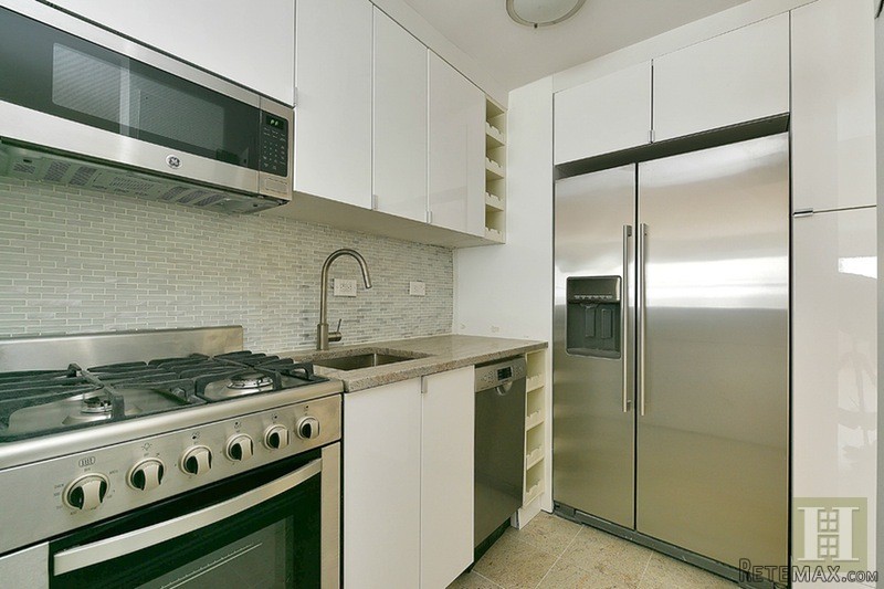 1 bedroom Apartment For Sale: 333 EAST.. - 2