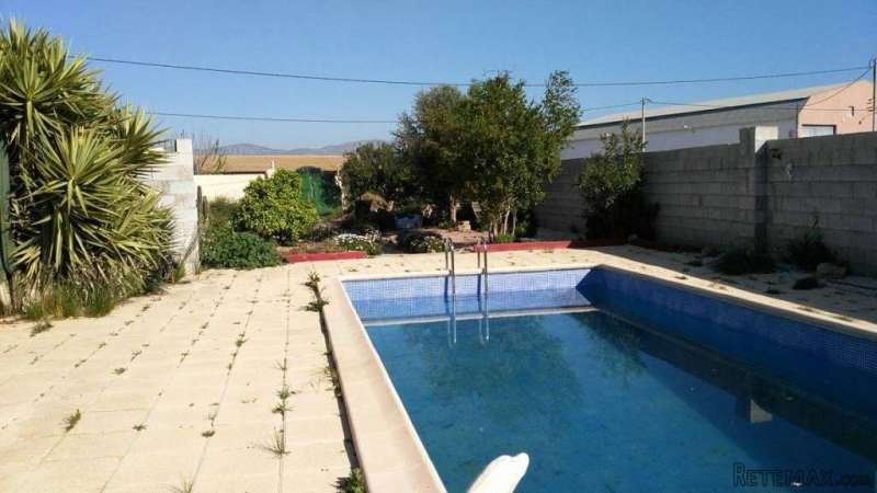 4 Bedroom Townhouse With Pool In Catral - 2