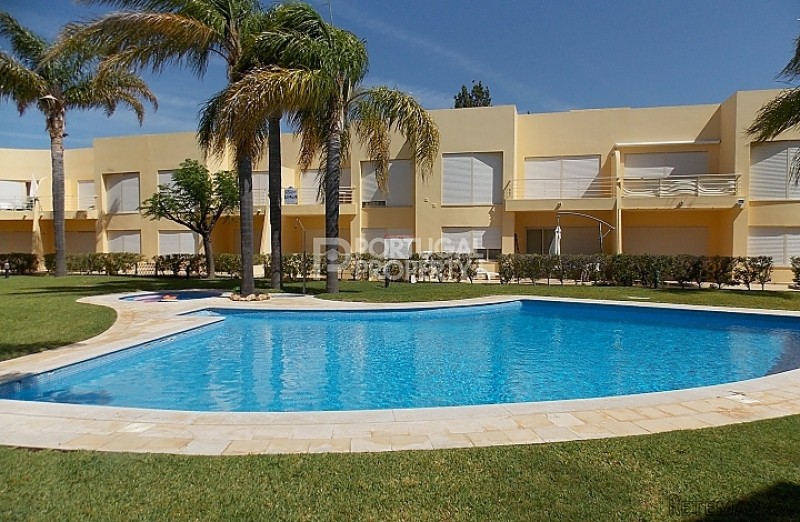 2 Bedroom Apartment. Central location