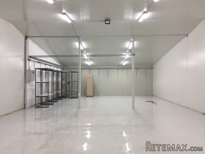 Izdajem magacin u Rakovici od 180m2 i 210m2 - 4