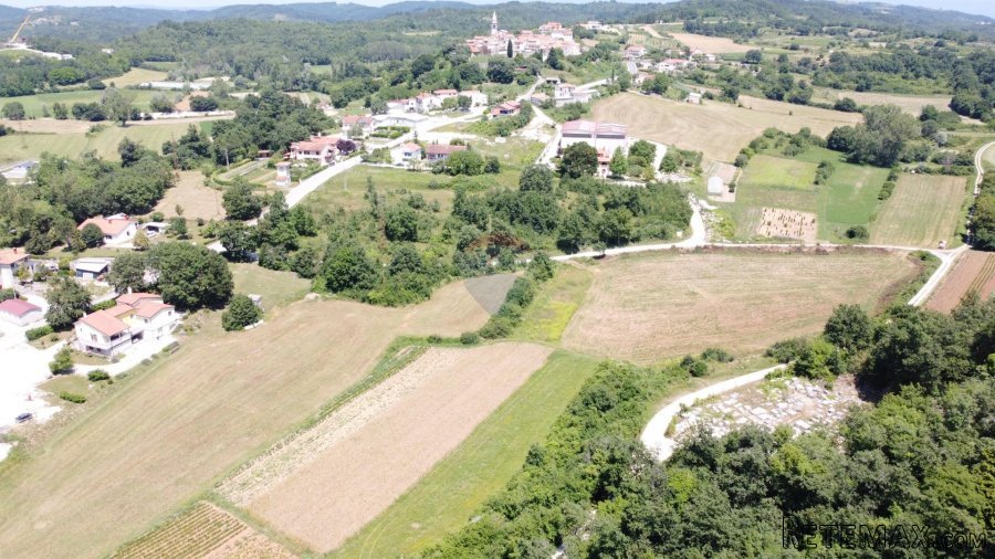 ISTRA, TRVIŽ - Građevinsko zemljište 2383 m2