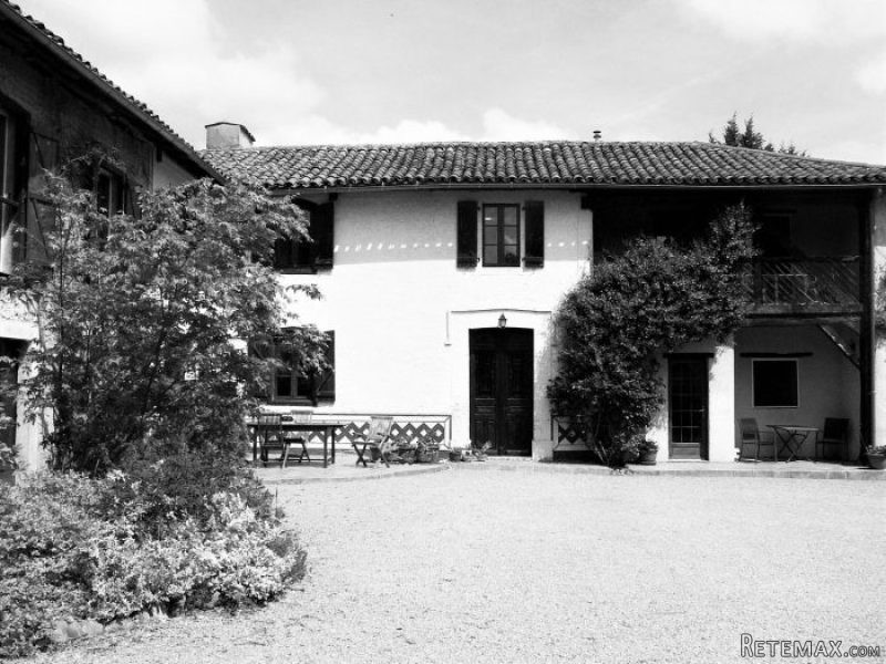 4 Bedrooms - House - Midi-Pyrenees -..
