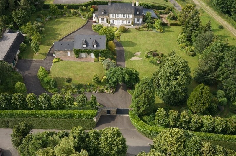 Character House on a Beautiful Plot - 2