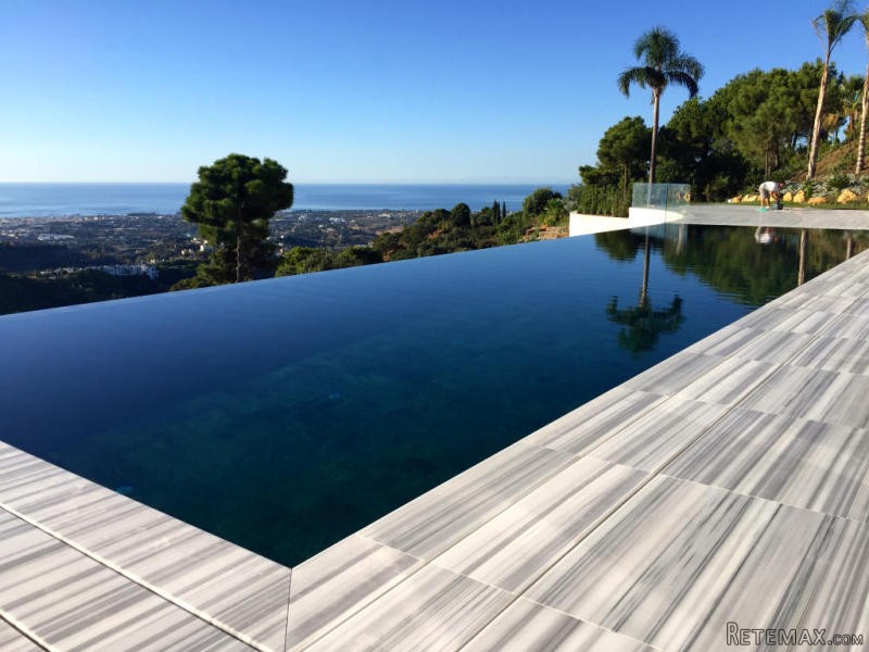 10 bedroom detached house for sale