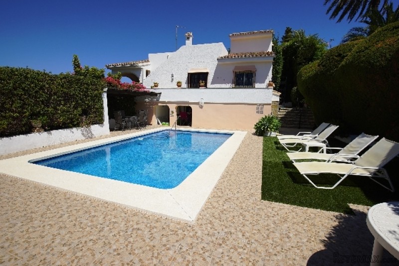 5 Bedrooms - Villa - Malaga - For Sale