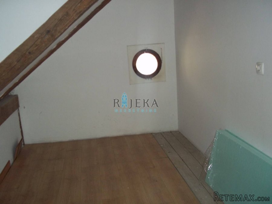 Gerovo, centar, potkrovlje za adaptaciju - 2