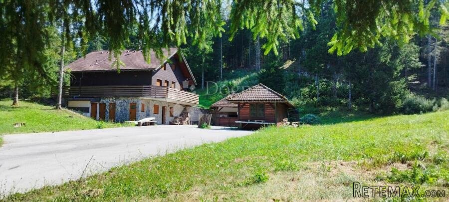 GORSKI KOTAR - PLANINSKA KUĆA NA 20.000 m2 OKUĆNICE - 2