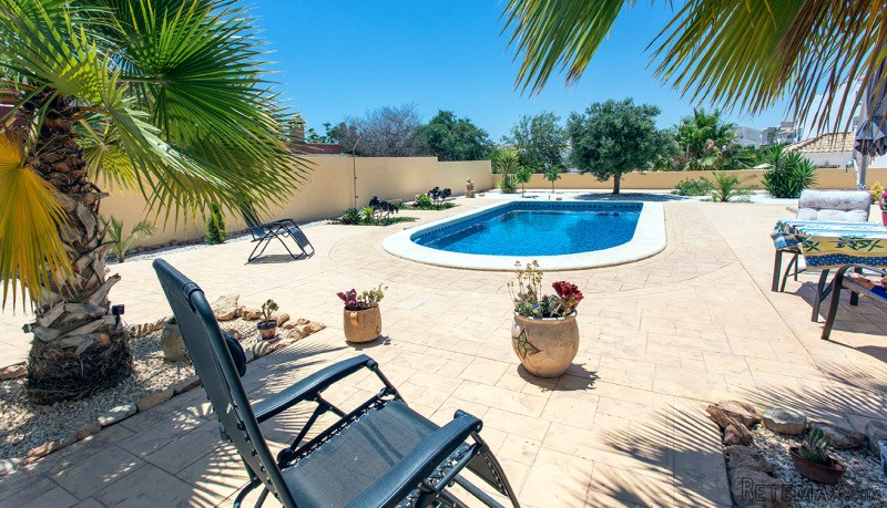 3 Bedrooms - Villa - Alicante - For Sale