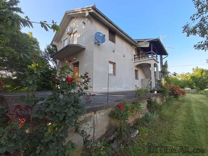 Vikendica na Fruškoj gori, 156m2