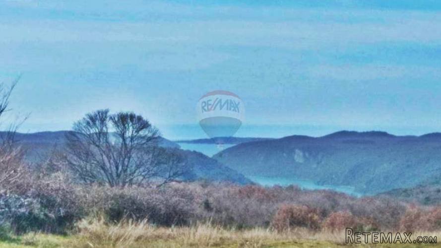 Građevinsko zemljište s pogledom na Limski kanal - 2