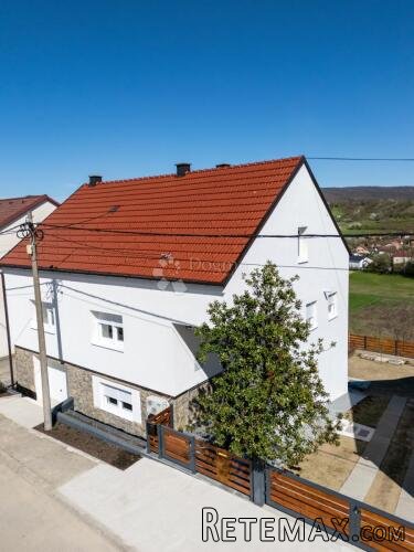 Elegantno obnovljena kuća s pogledom – Daruvar - 2