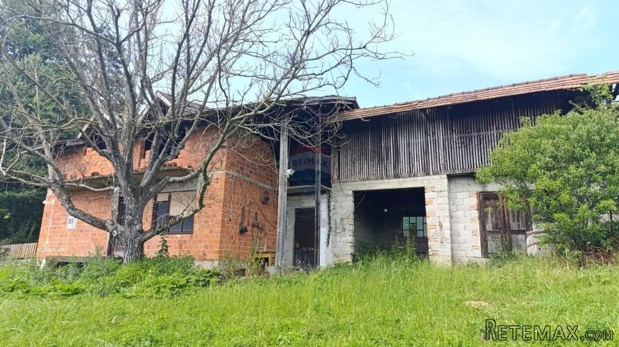 Pokupsko, Roženica - kuća i veliko dvorište - 2