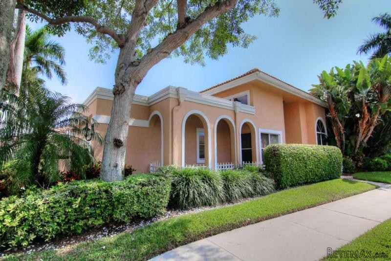 17080 Windsor Parke Ct, Boca Raton, FL..