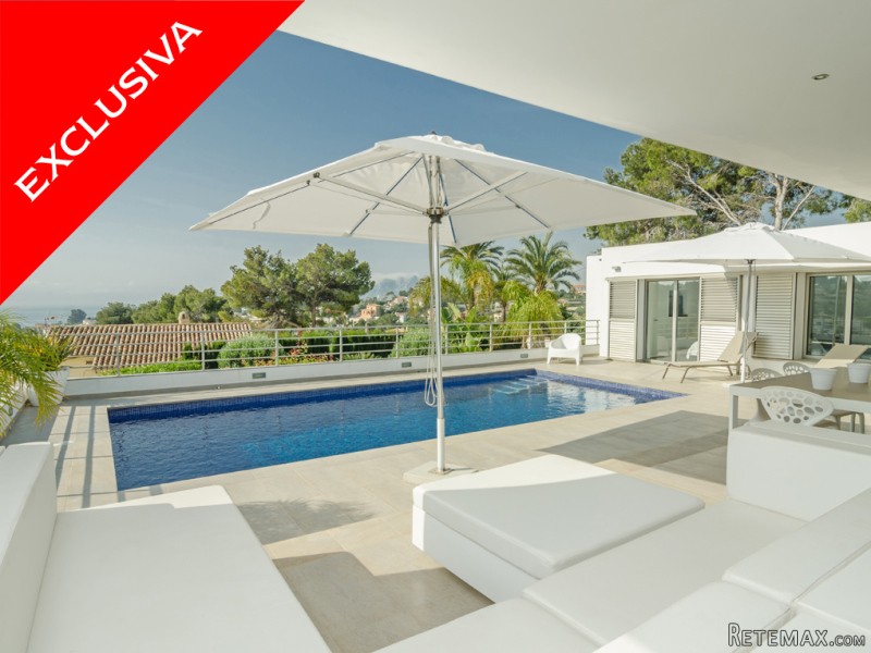 3 Bedrooms - Villa - Alicante - For Sale