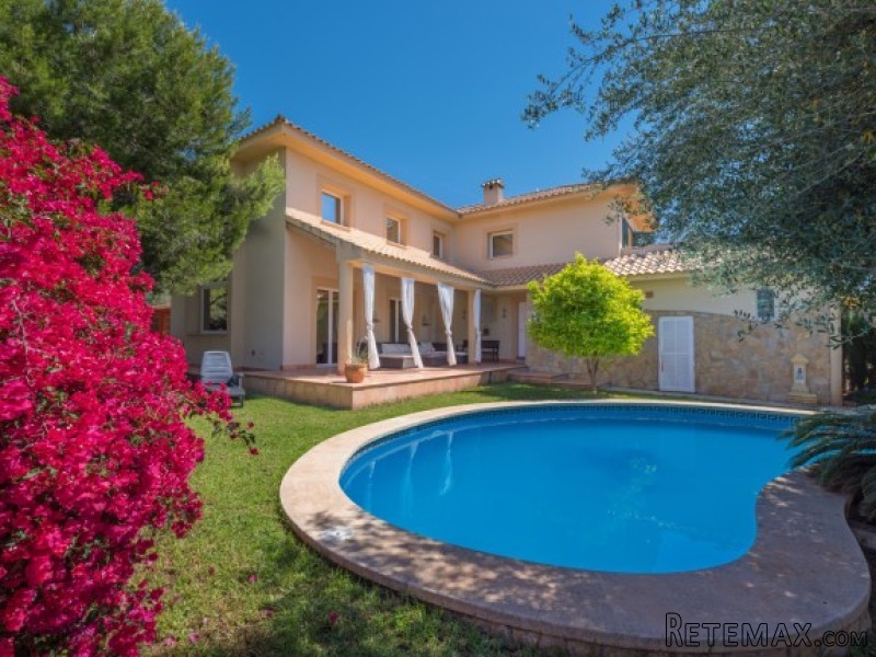 Charming Family Villa Near The Sea - 2