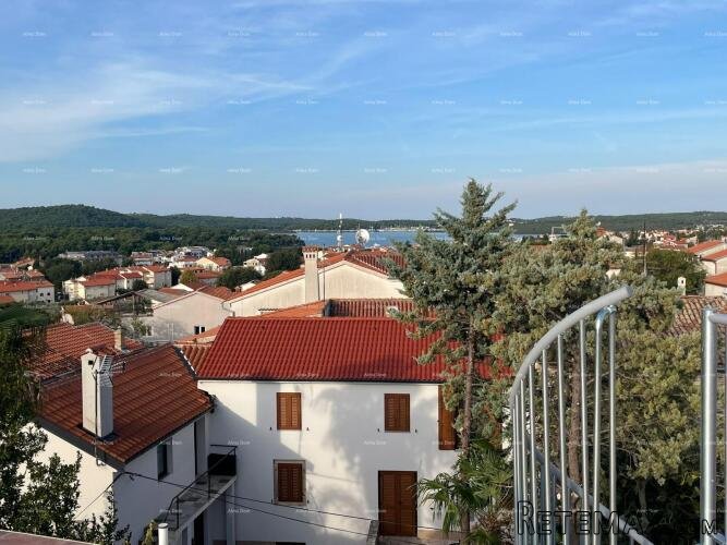 Prodaja - renovirana kuća na odličnoj lokaciji s dva a..