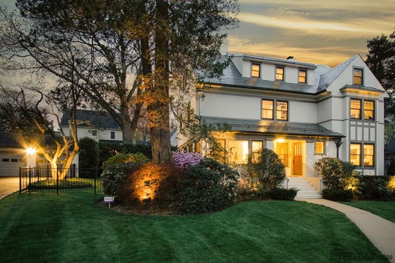 6 bedroom House For Sale: 23 Maplewood.. - 2