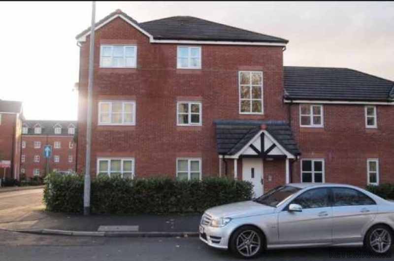 2 bedroom, Flat house for sale